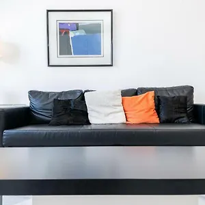 Lovely With River Views And Parking Apartamento Málaga